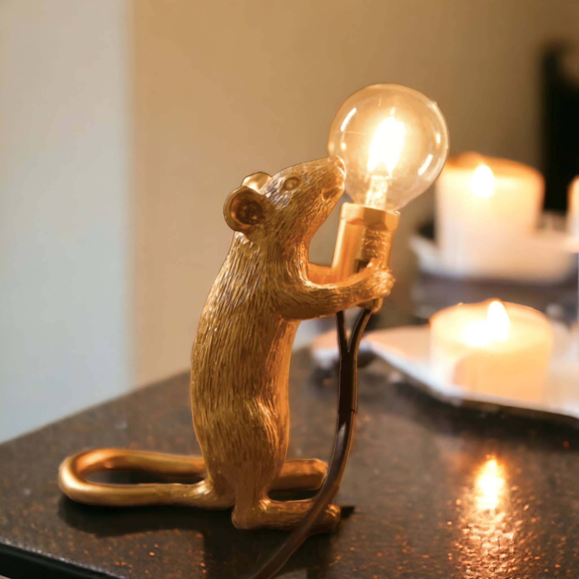 Decortieliving - Gold Mouse Night Light | Resin Table Lamp
