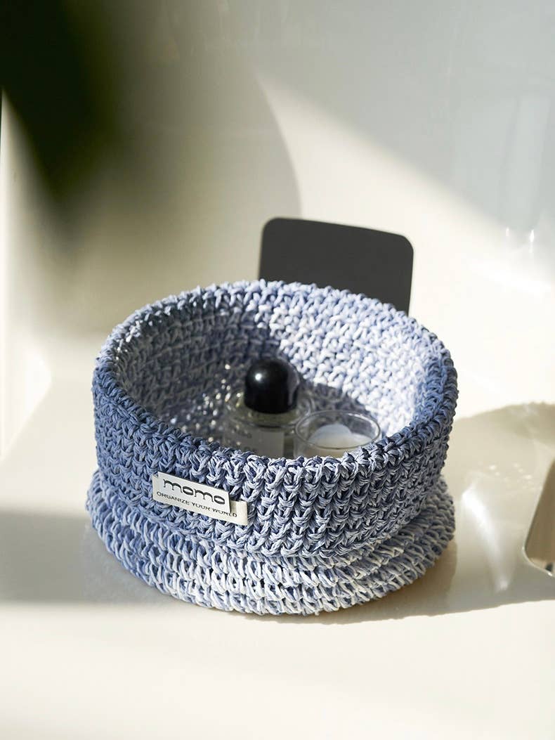 Decortieliving - Handwoven Raffia Basket 22cm | Desk & Shelf Organiser