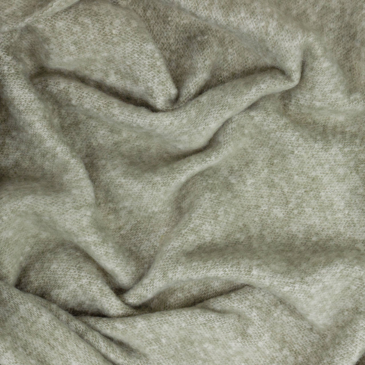 Decortieliving - Cozy Woven Throw 140x180cm | Soft Green with Tassels