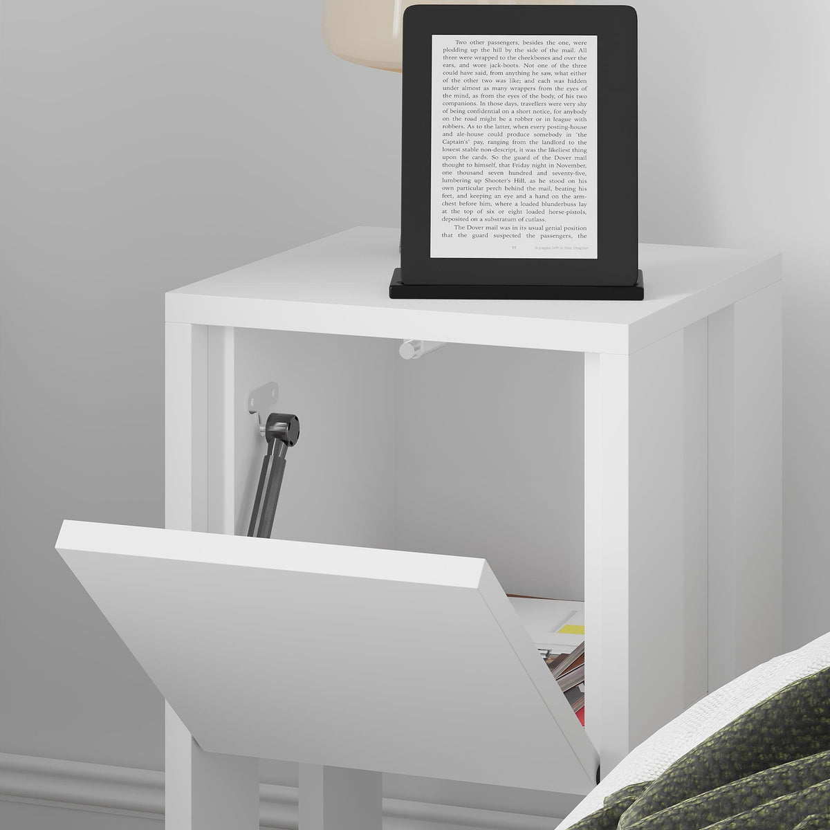 Decortieliving - Ema Modern Bedside Table Bedroom Furniture 30cm Width