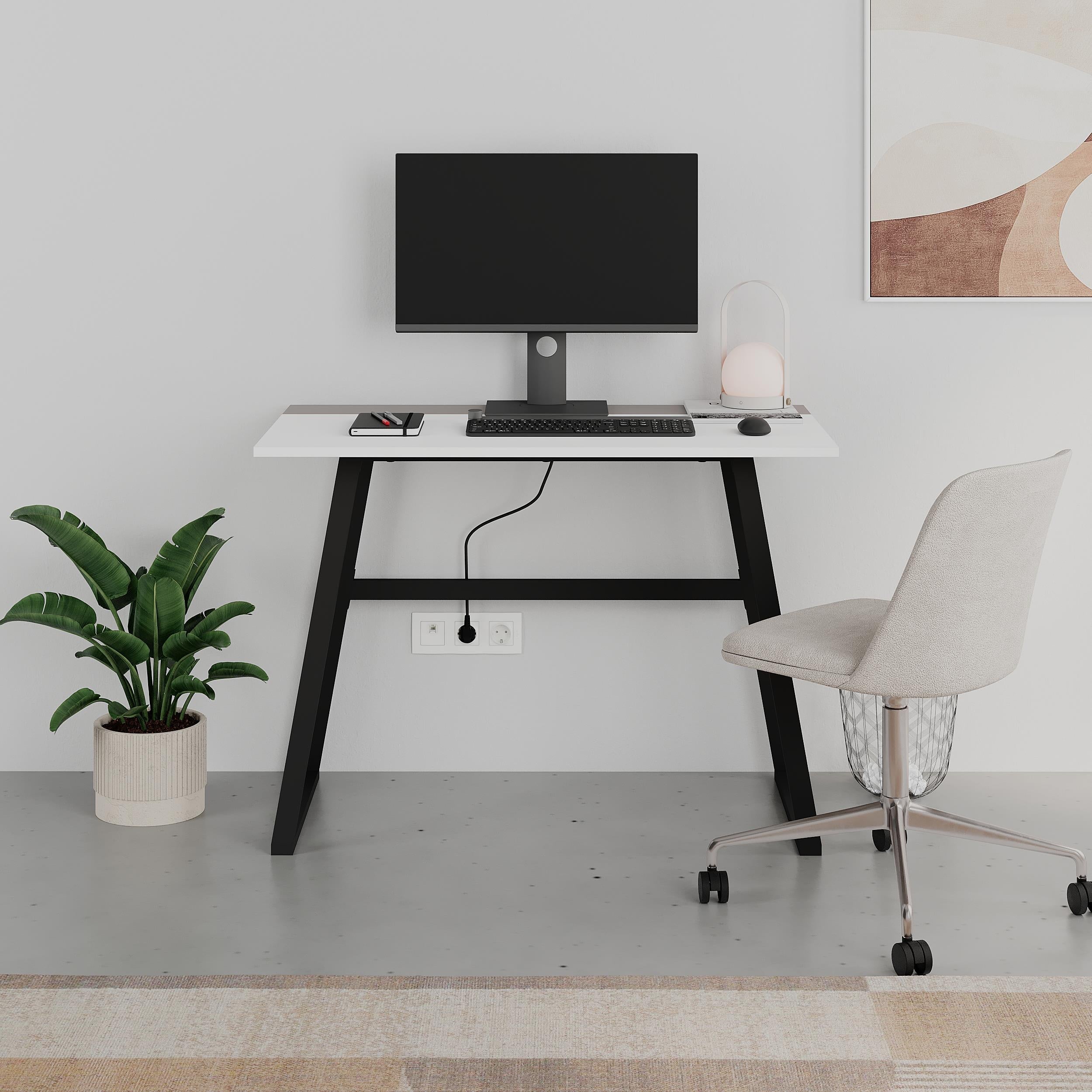 Bureau d'étude Kemre – Bureau d'ordinateur moderne pour la maison