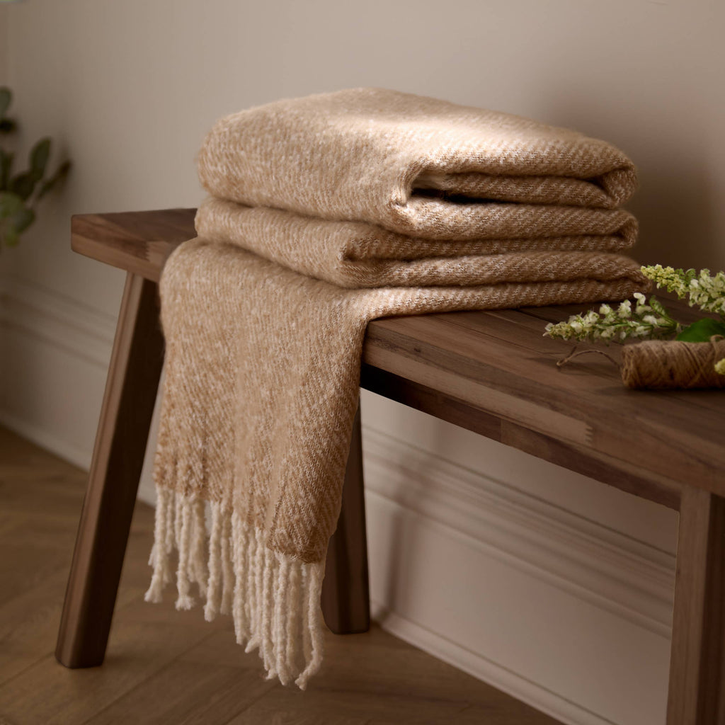 Decortieliving - Isla Woven Throw 130x180cm | Natural with Tassels